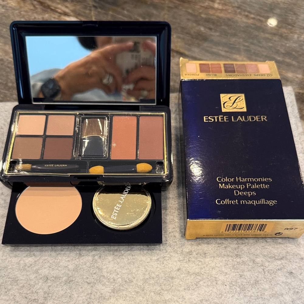New never used. Estée Lauder Eyeshadow Palette - Rich Browns and Creams